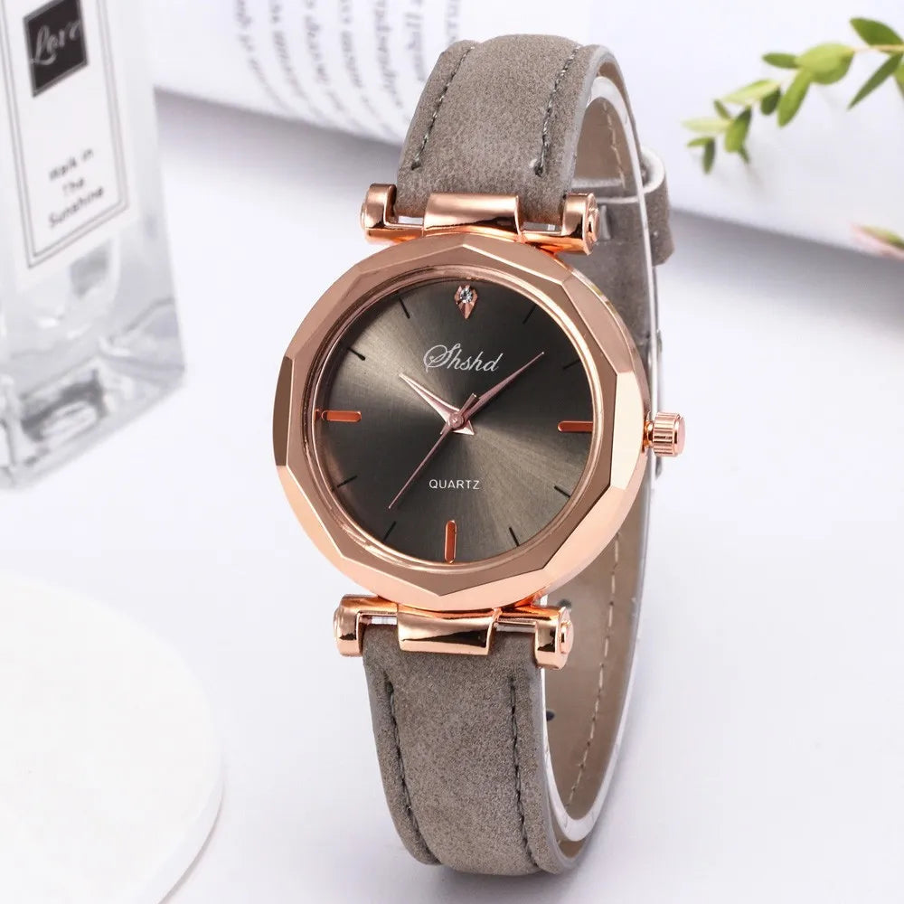 Elegant Leather Quartz Watch