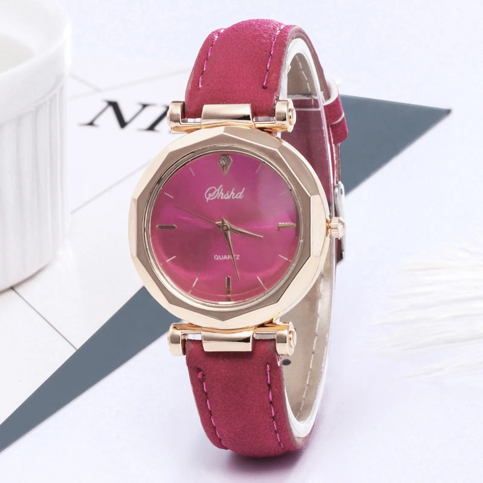 Elegant Leather Quartz Watch