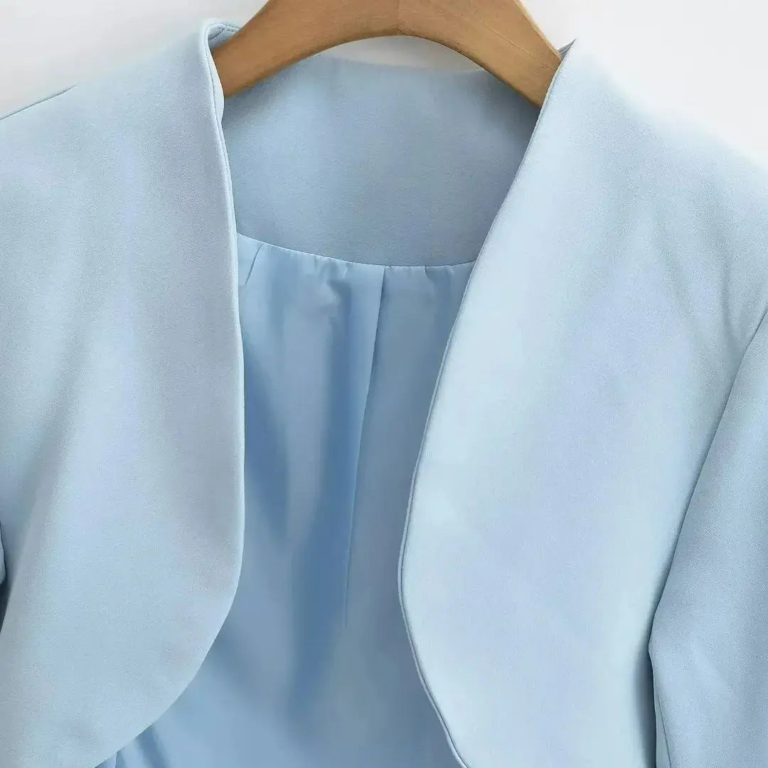 Cropped V-Neck Blazer